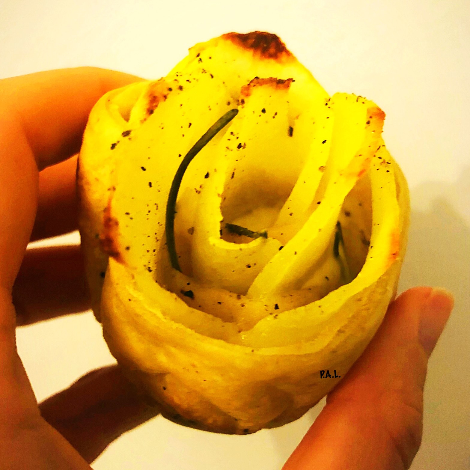 Rosa di patate in pasta sfoglia